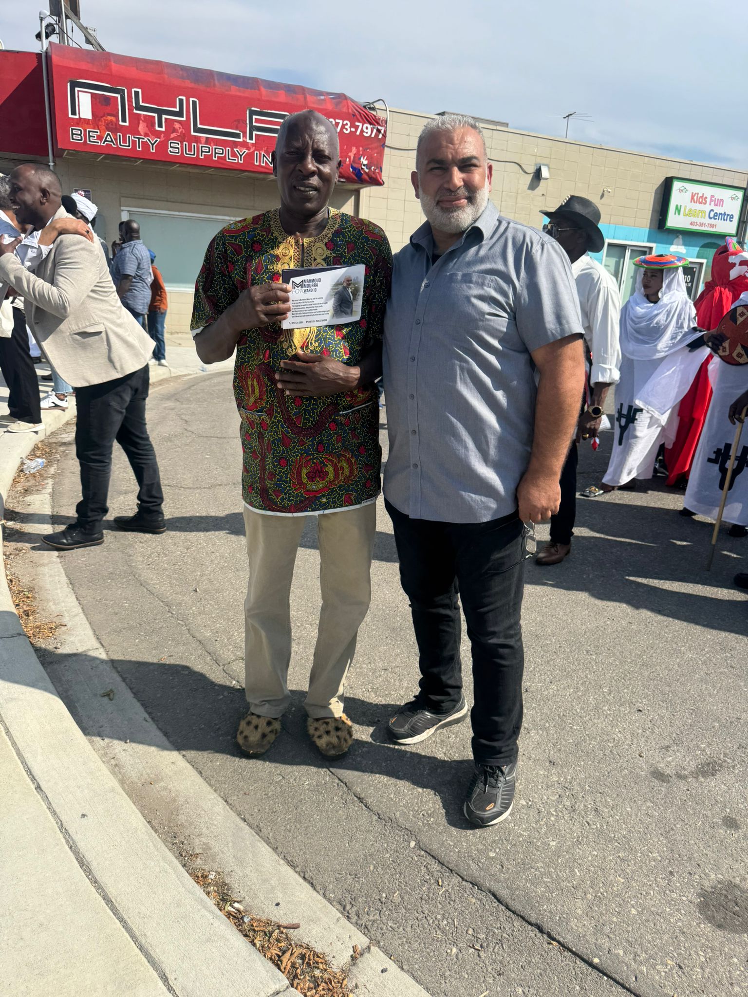 Mahmoud Mourra - Walking in Ward 10