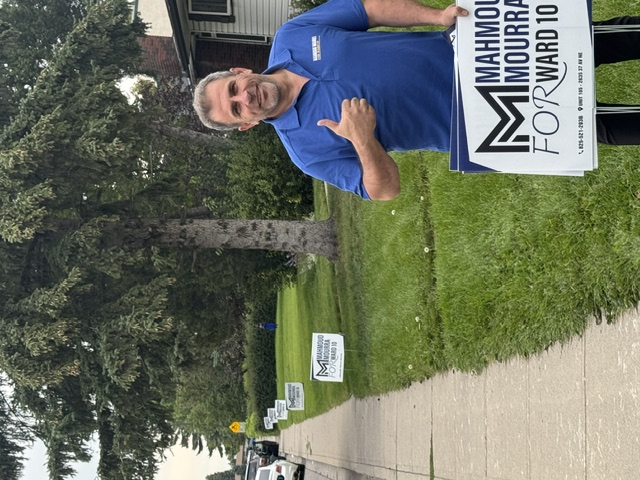 Mahmoud Mourra - Walking in Ward 10